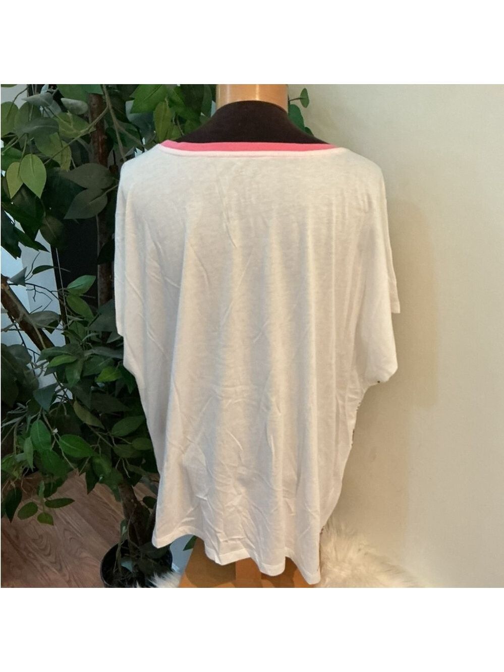 Women's Tommy Hilfiger 3X White Floral Short Sleeve Tee - Picture 6 of 11